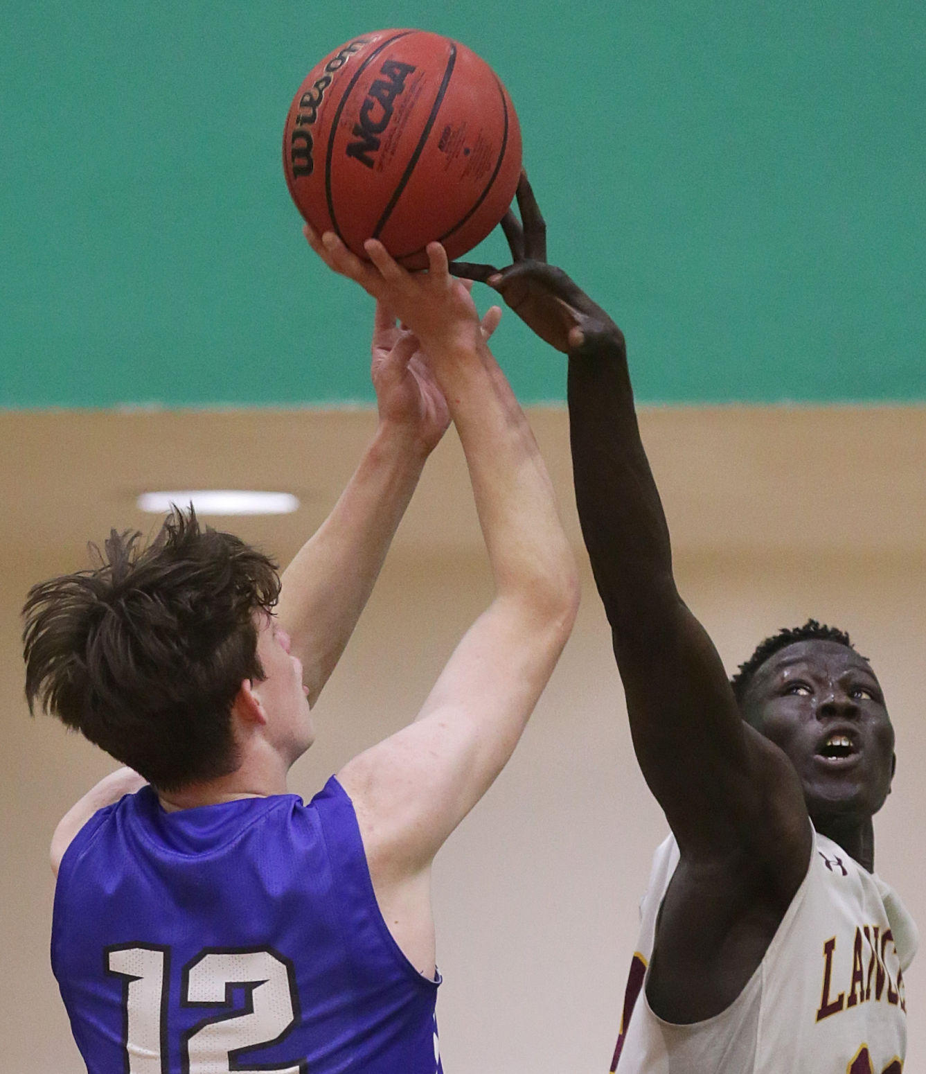 Salpointe Catholic vs. Catalina Foothills in boy's basketball 4A state semifinal (copy)